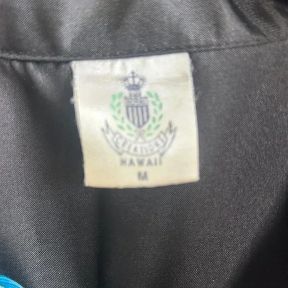 Royal Creations Vintage Hawaiian Black Floral Short Sleeve Shirt Size Medium - Picture 3 of 6